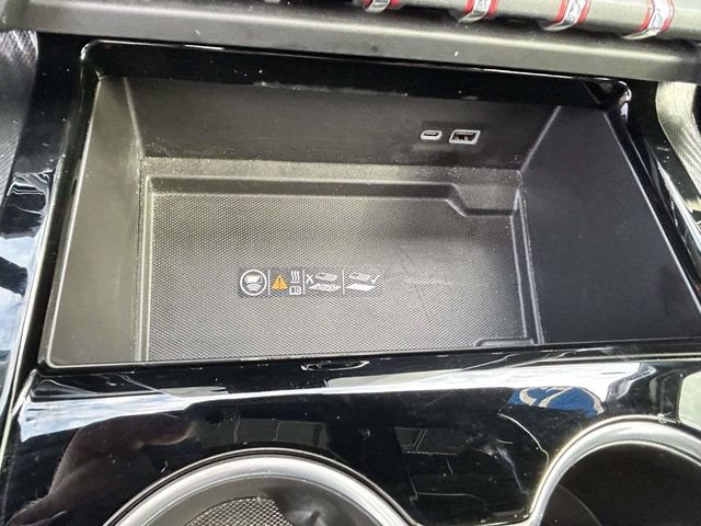 Used 2025 GMC Yukon AT4 w/ AT4 Premium Package AWD/4WD image 13