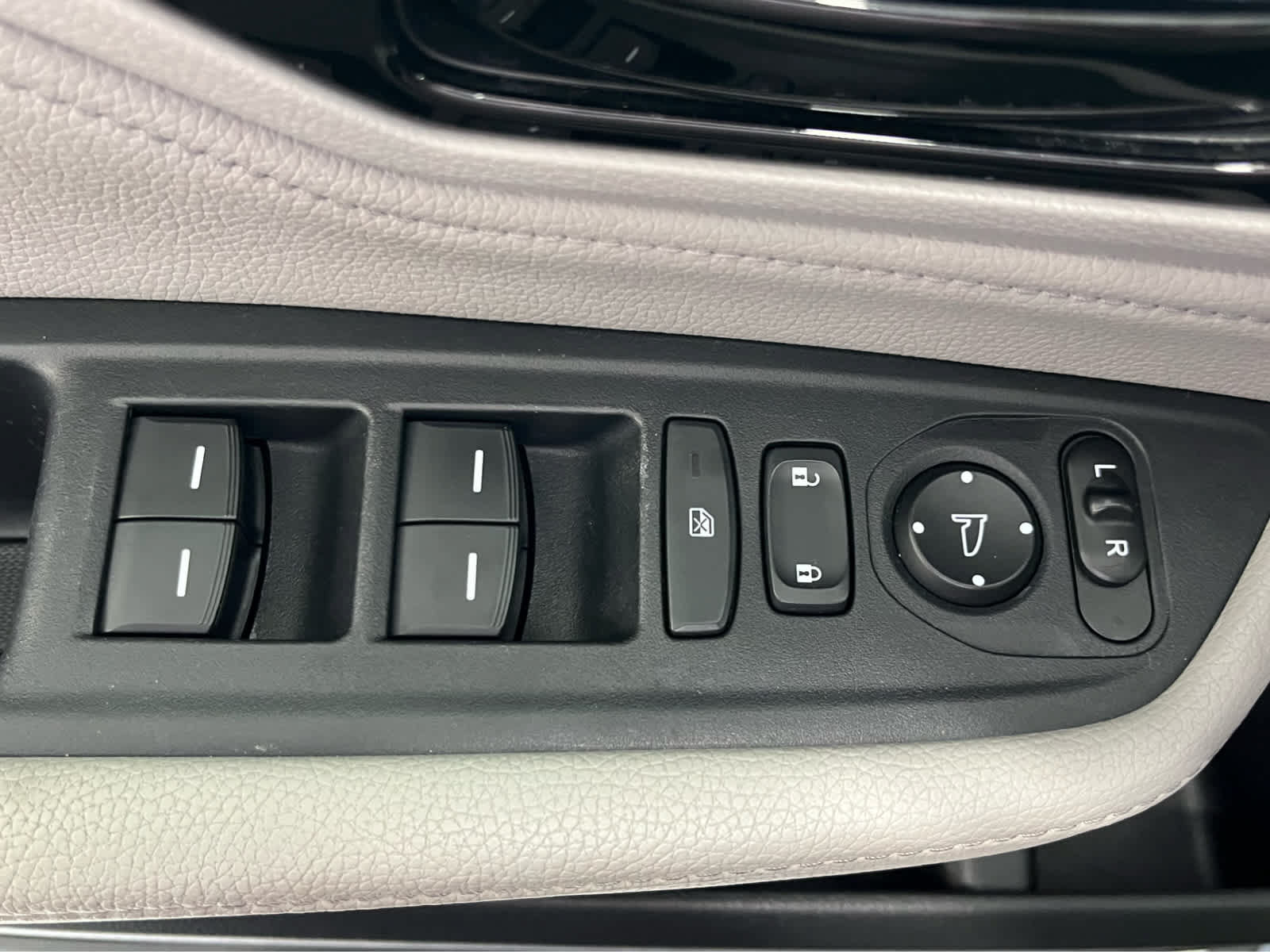 Used 2021 Honda Odyssey Touring image 21