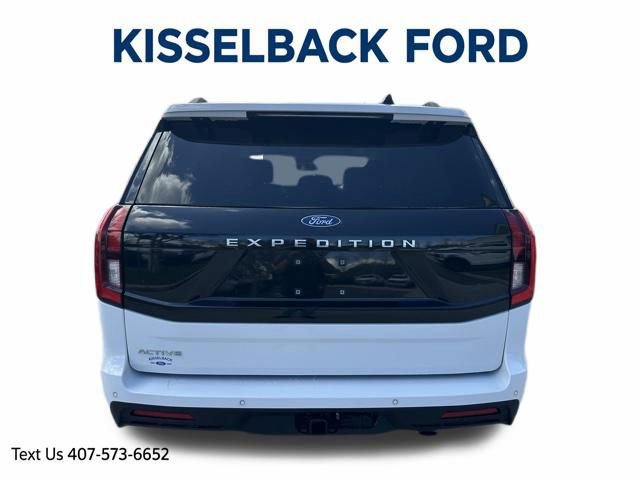 Certified 2025 Ford Expedition Active image 4