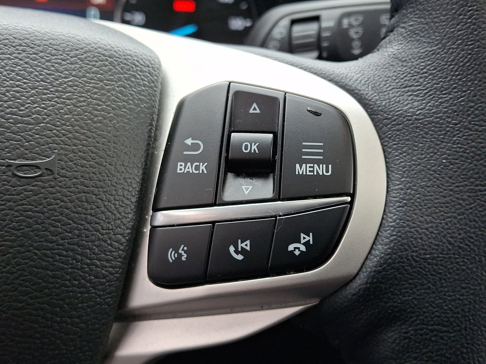 Certified 2023 Ford Explorer XLT w/ Equipment Group 202A image 26