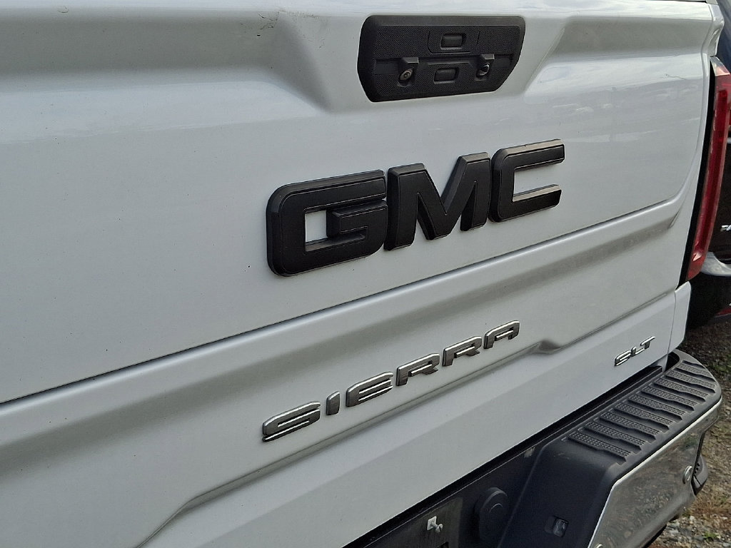 Used 2021 GMC Sierra 1500 SLT w/ SLT Premium Package AWD/4WD image 9