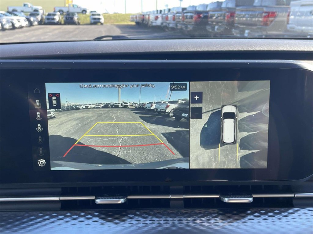 Used 2024 Kia Carnival SX Prestige image 20