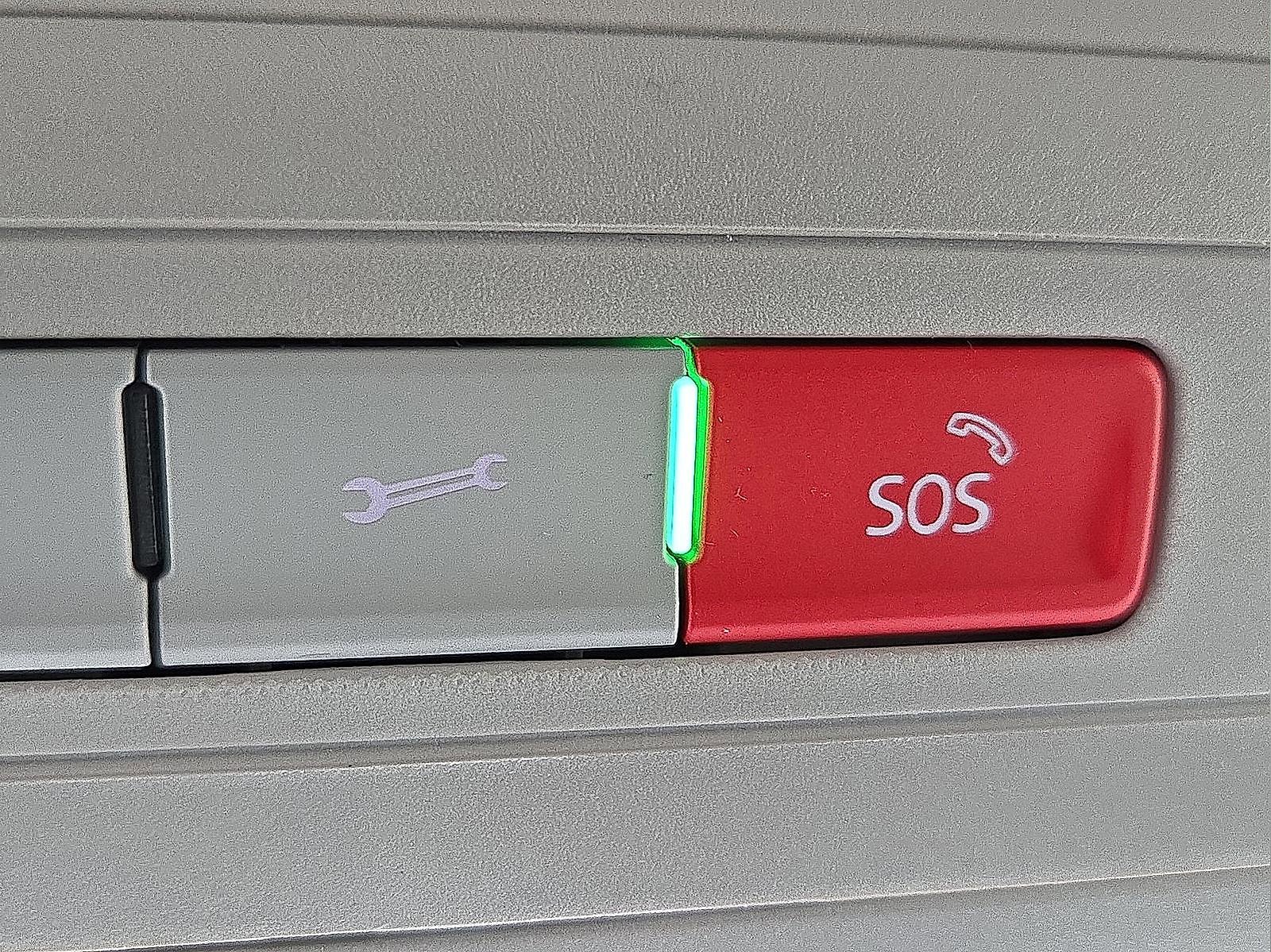 Used 2020 Volkswagen Tiguan SE image 20