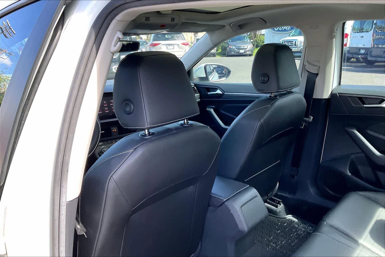 Used 2019 Volkswagen Jetta SEL FWD image 12