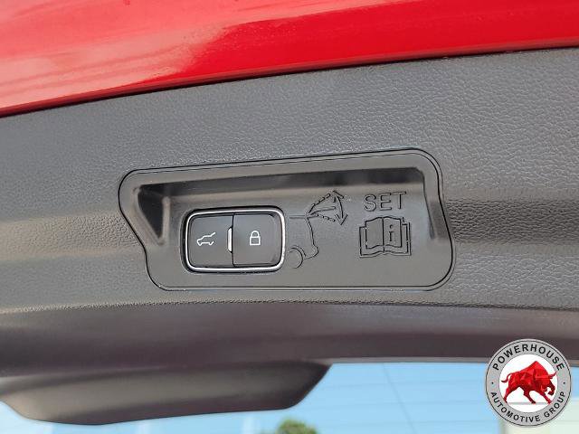 Certified 2023 Ford Explorer XLT w/ Equipment Group 202A RWD image 15