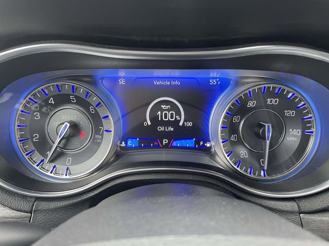 Used 2021 Chrysler 300 Touring w/ Sport Appearance Package RWD image 23