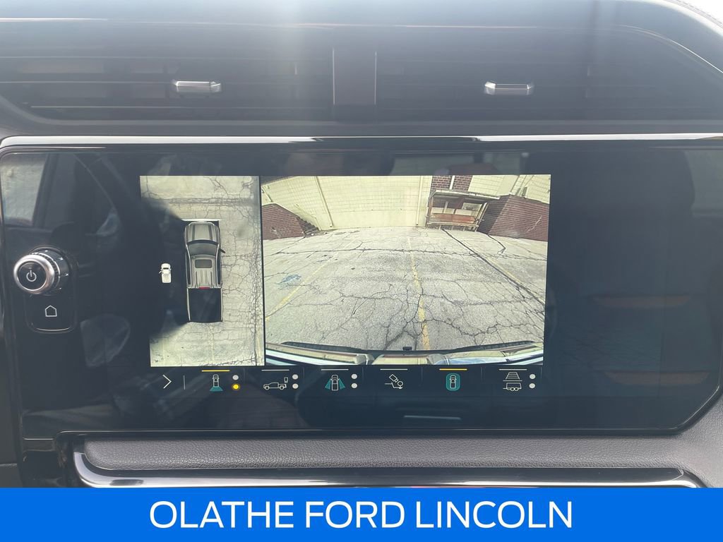 Used 2023 GMC Sierra 1500 AT4 w/ AT4 Premium Package image 16