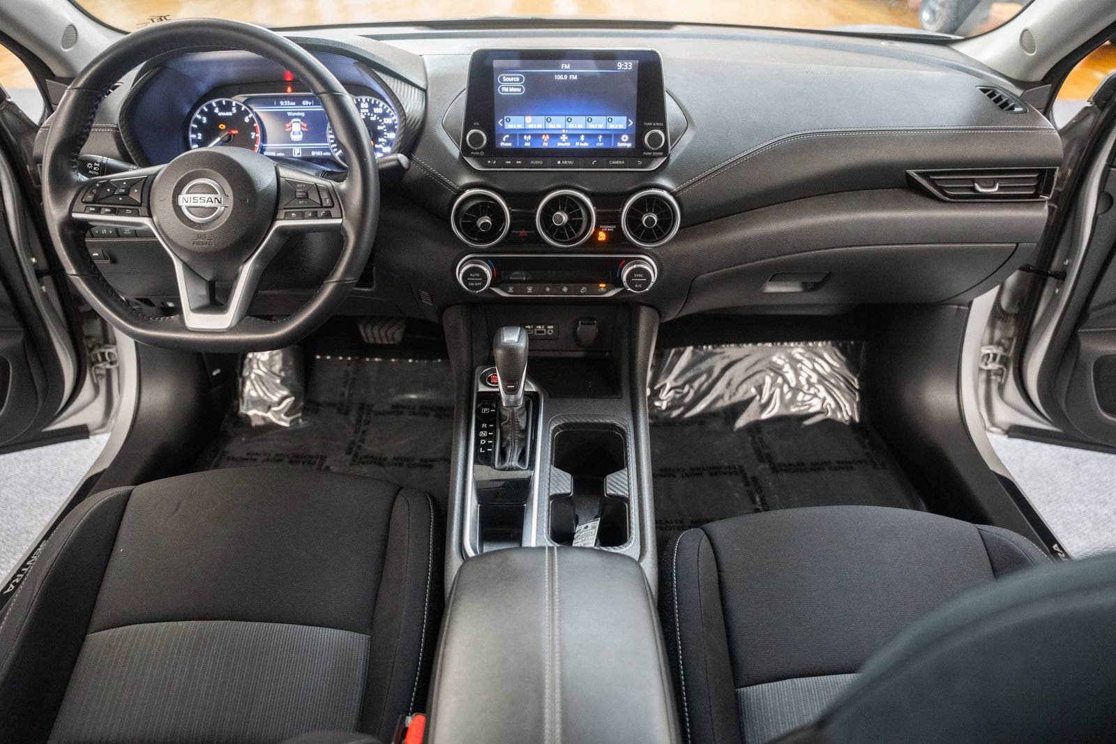 Used 2021 Nissan Sentra SV w/ Trunk Package FWD image 17