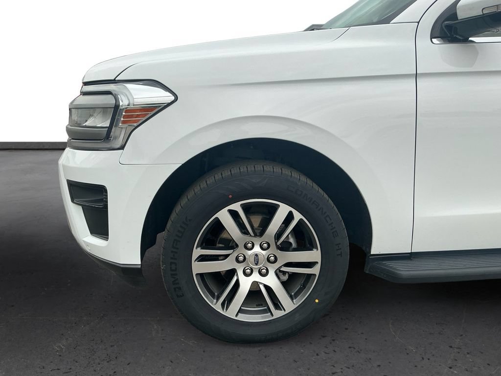 Certified 2024 Ford Expedition XLT RWD image 13