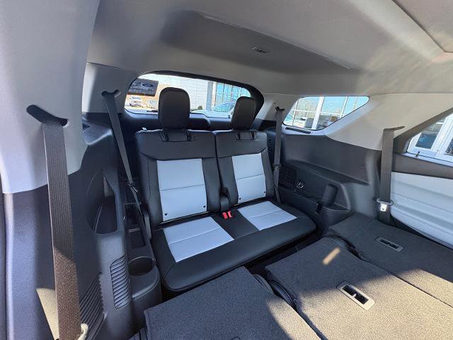 Certified 2022 Ford Explorer XLT w/ Equipment Group 202A image 36