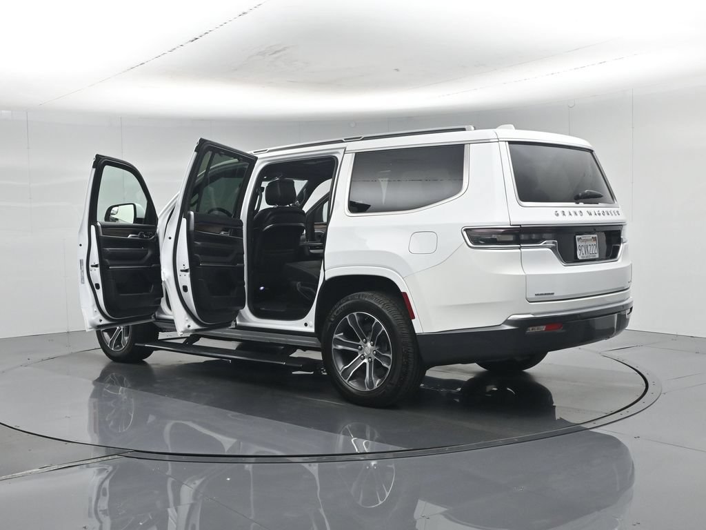 Used 2022 Jeep Grand Wagoneer Series I AWD/4WD image 41