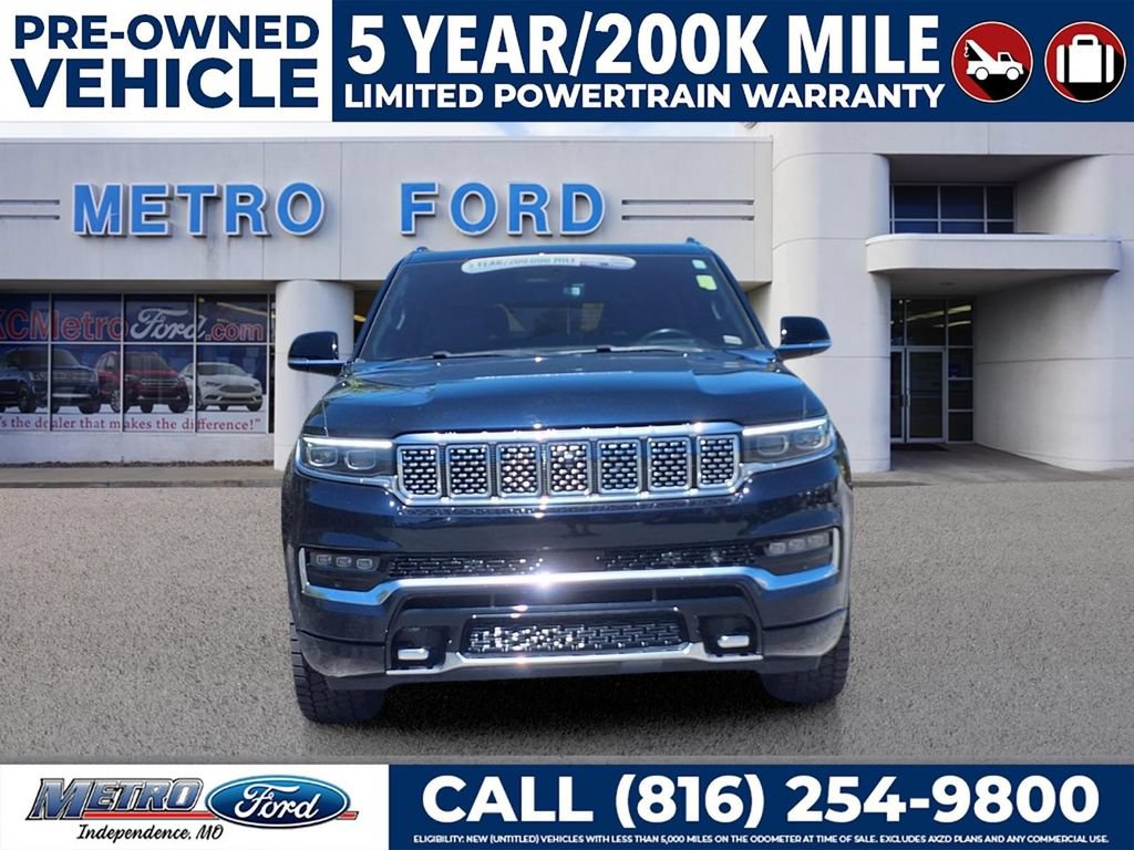Used 2023 Jeep Grand Wagoneer L Series III w/ Rear Seat Video Group 1 AWD/4WD image 8