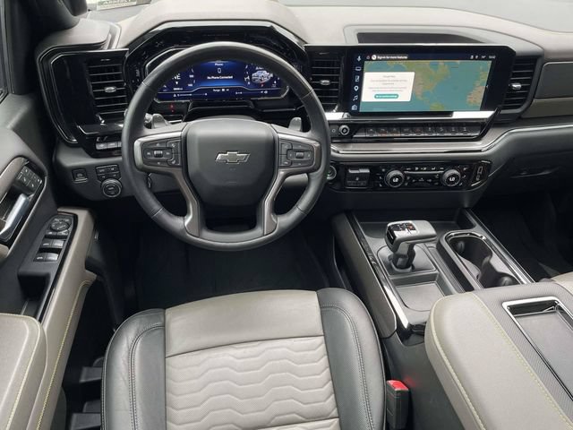 Used 2022 Chevrolet Silverado 1500 ZR2 w/ Technology Package AWD/4WD image 4