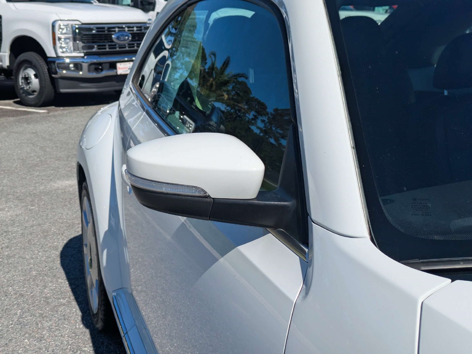 Used 2019 Volkswagen Beetle 2.0T SE w/ SE Premium Package FWD image 12