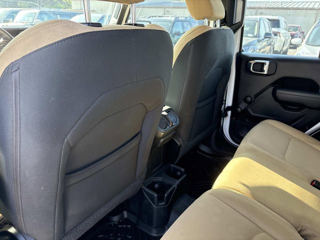 Used 2022 Jeep Gladiator Sport w/ Trailer Tow Package AWD/4WD image 17
