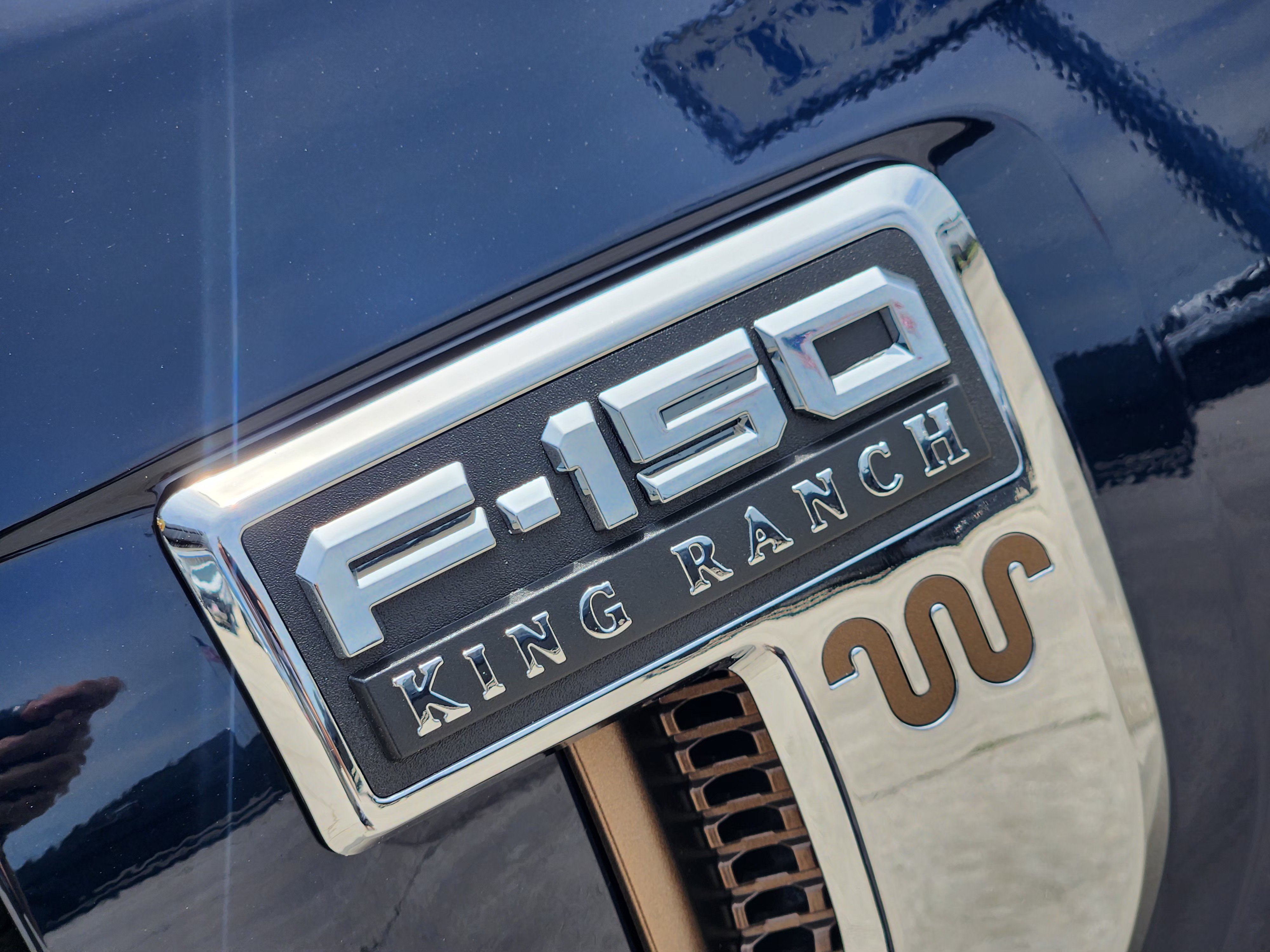 Certified 2025 Ford F150 King Ranch w/ FX4 Off-Road Package AWD/4WD image 12