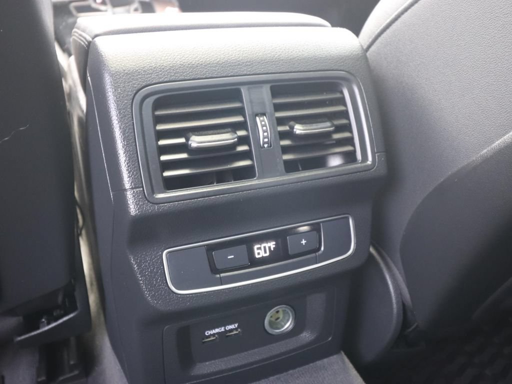 Used 2021 Audi Q5 2.0T Premium Plus w/ Premium Plus Package AWD/4WD image 13