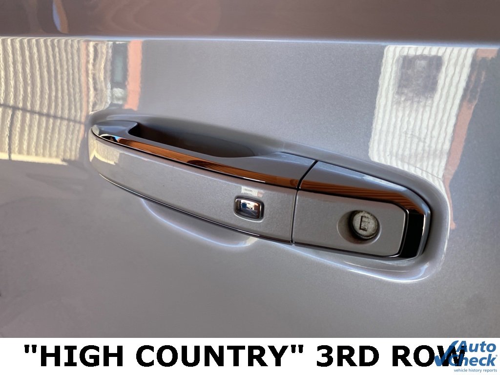 Used 2023 Chevrolet Suburban High Country image 28