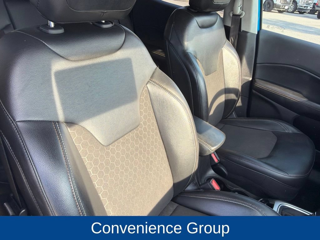 Used 2021 Jeep Compass Latitude w/ Convenience Group AWD/4WD image 13