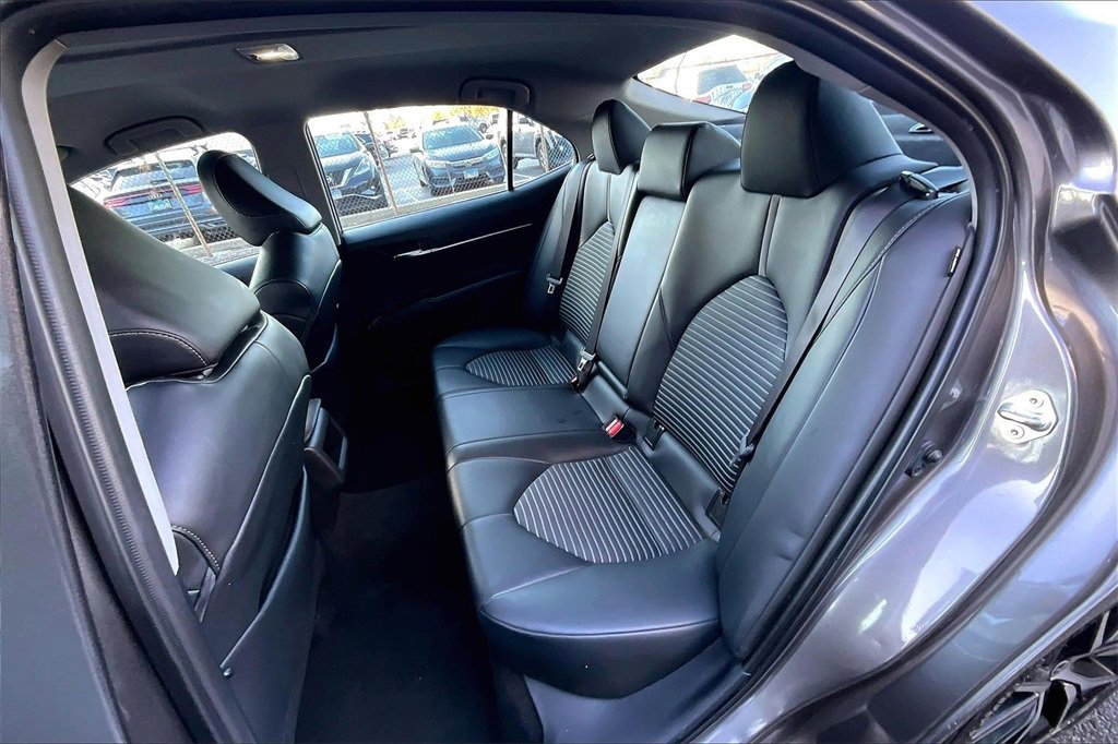Used 2023 Toyota Camry SE image 24