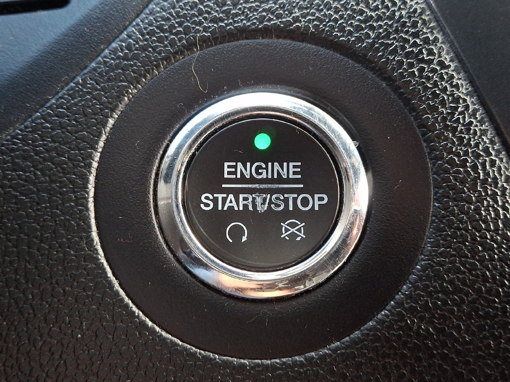 Certified 2018 Ford Explorer XLT w/ Equipment Group 201A AWD/4WD image 26