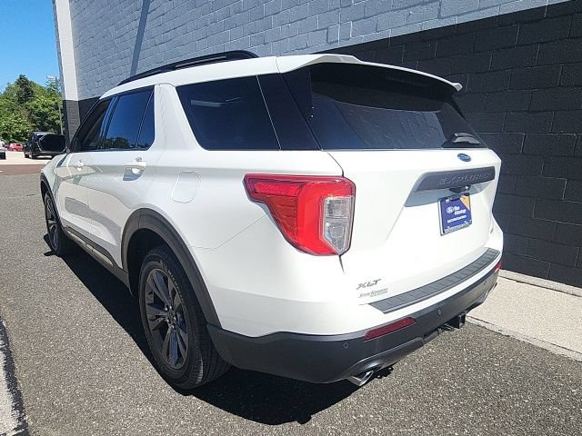 Certified 2024 Ford Explorer XLT w/ Equipment Group 202A AWD/4WD image 4