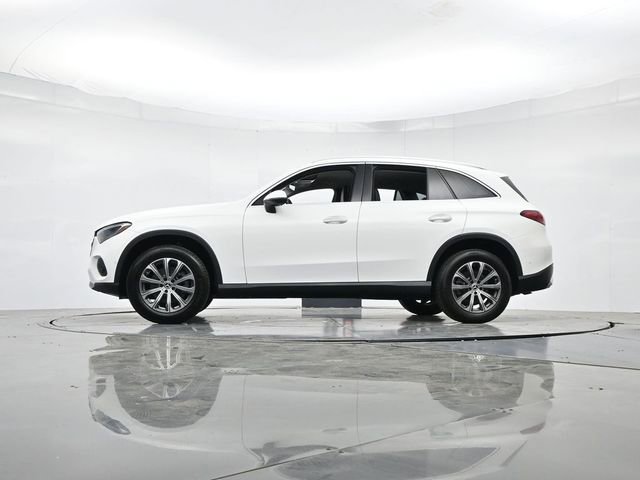 Used 2024 Mercedes-Benz GLC 300 image 34