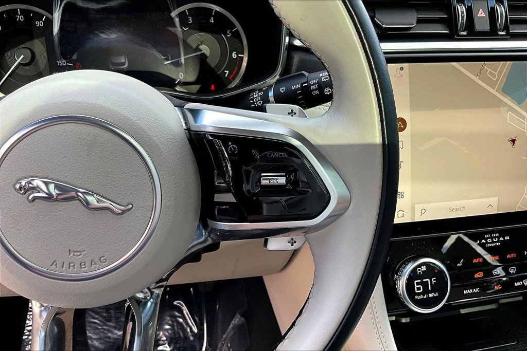 Used 2023 Jaguar F-PACE S AWD/4WD image 14