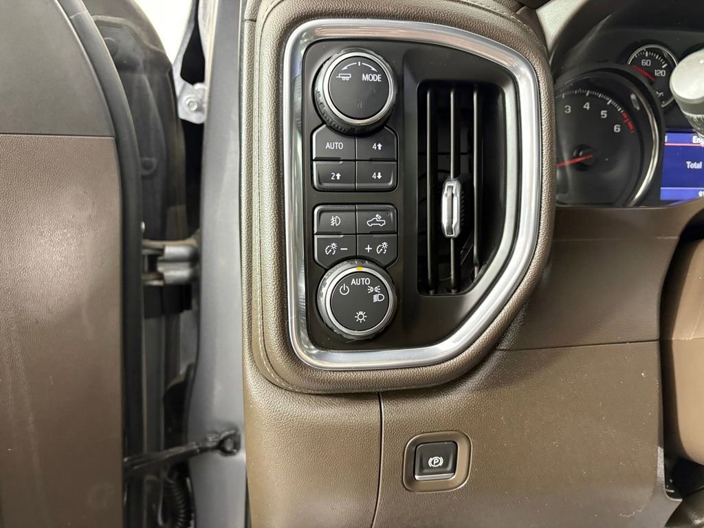 Used 2021 Chevrolet Silverado 1500 LT Trail Boss w/ Convenience Package II image 14