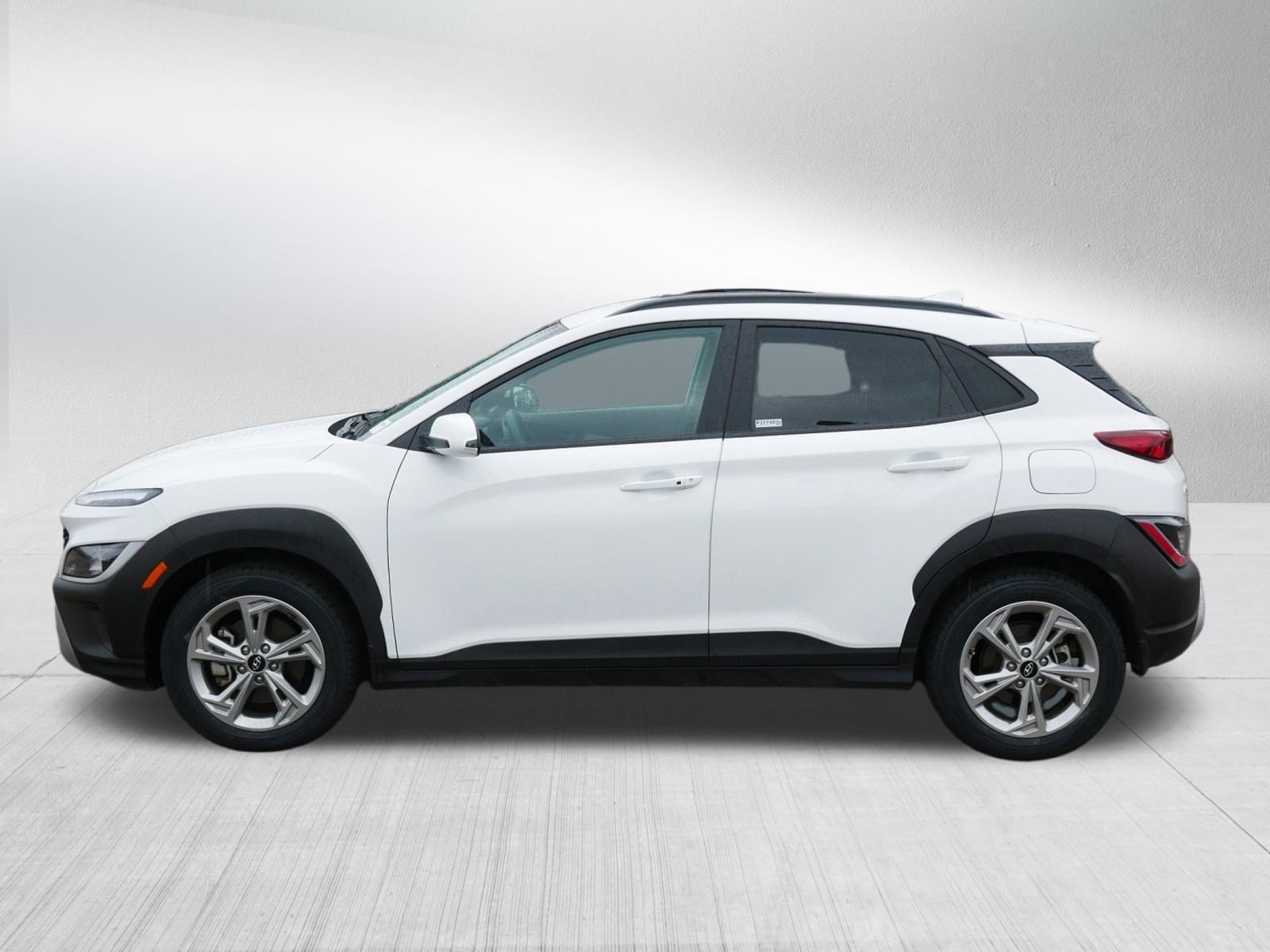 Used 2023 Hyundai Kona SEL AWD/4WD image 4