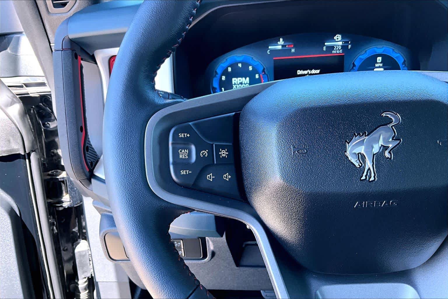 Certified 2025 Ford Bronco Heritage Edition AWD/4WD image 23