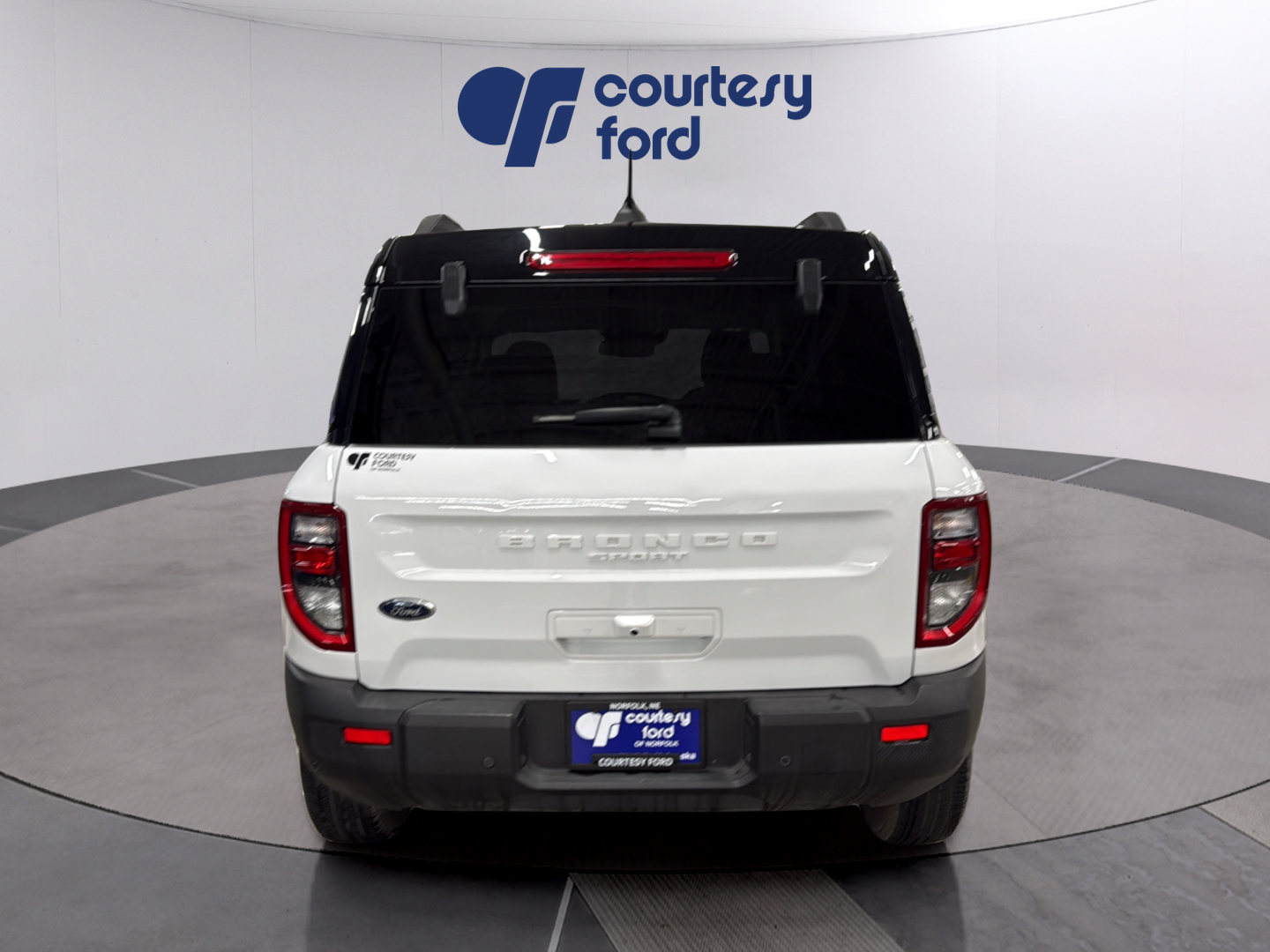 Certified 2025 Ford Bronco Sport Outer Banks w/ Outer Banks Tech Package+ AWD/4WD image 6