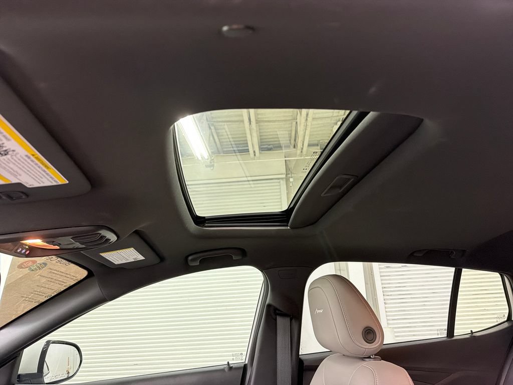 Used 2025 Buick Envista Avenir FWD image 10