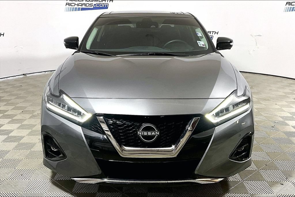 Used 2023 Nissan Maxima Platinum w/ Sport Mat Group FWD image 2