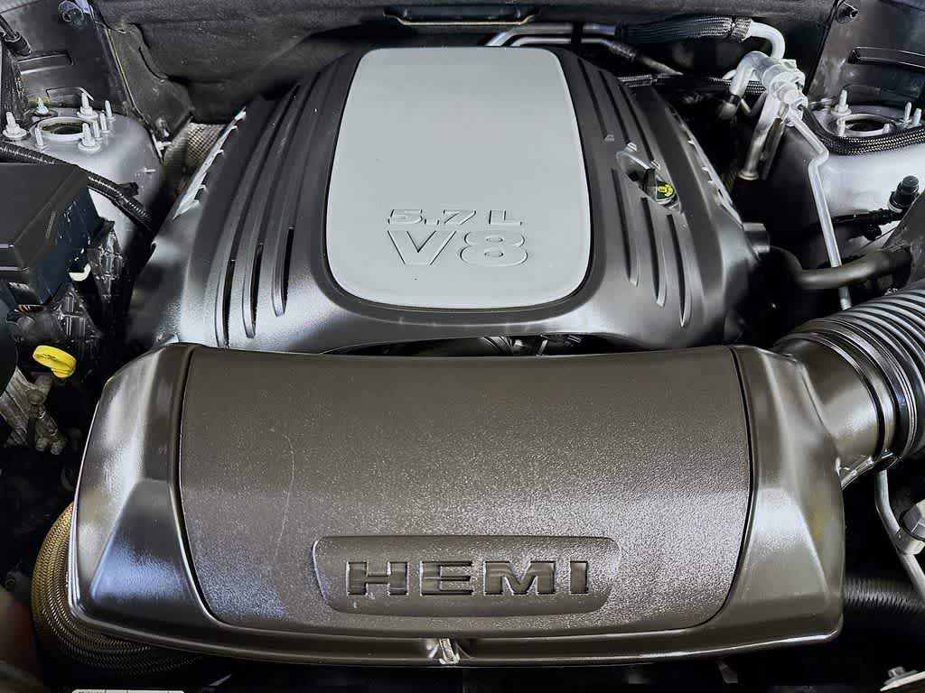 Used 2020 Dodge Durango R/T w/ Blacktop Package RWD image 9