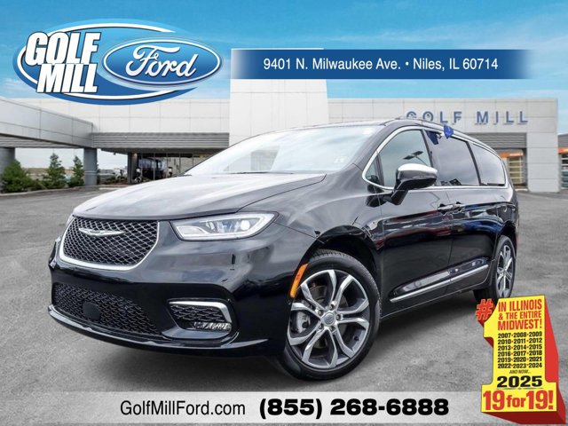 Used 2024 Chrysler Pacifica Pinnacle