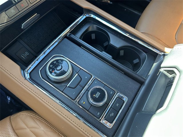 Certified 2022 Ford Expedition Max Platinum image 27