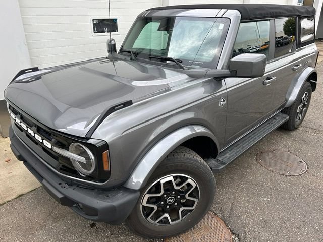 Certified 2022 Ford Bronco Outer Banks AWD/4WD image 1