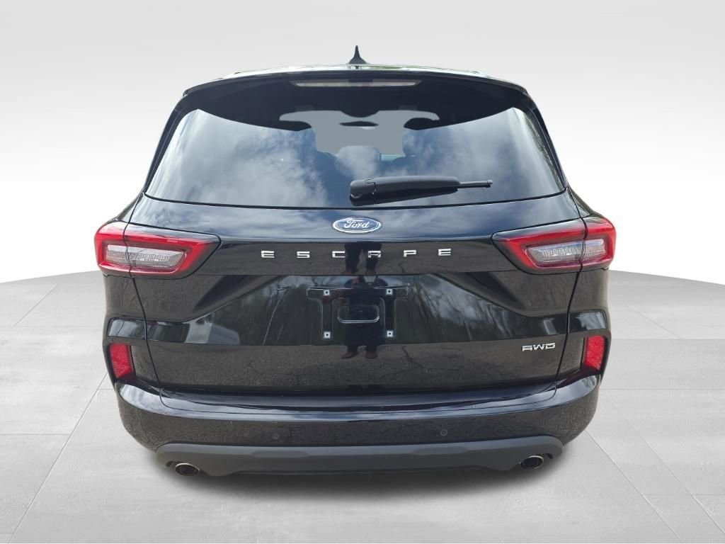 Certified 2024 Ford Escape ST-Line w/ Tech Pack #1 AWD/4WD image 8