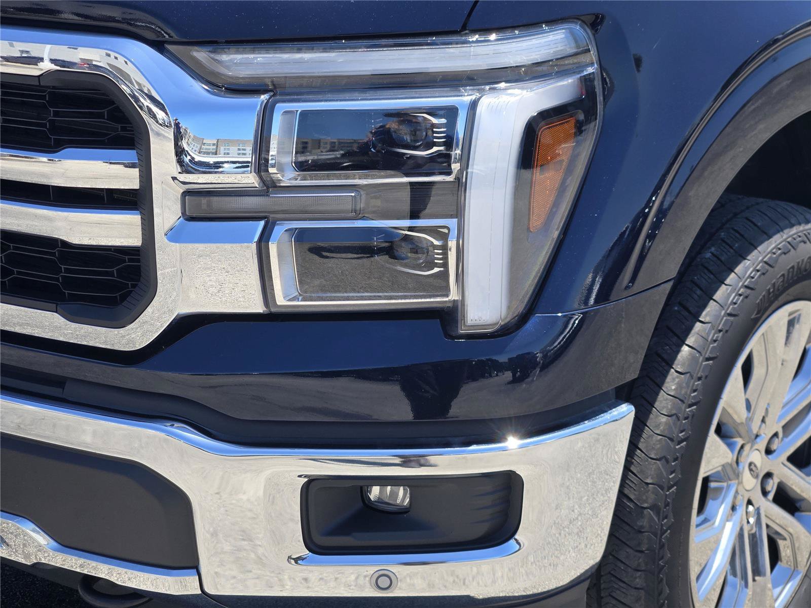 Certified 2025 Ford F150 Lariat w/ Equipment Group 501A Mid AWD/4WD image 9