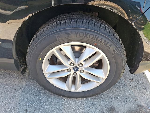 Certified 2017 Ford Edge SEL w/ Equipment Group 201A image 5