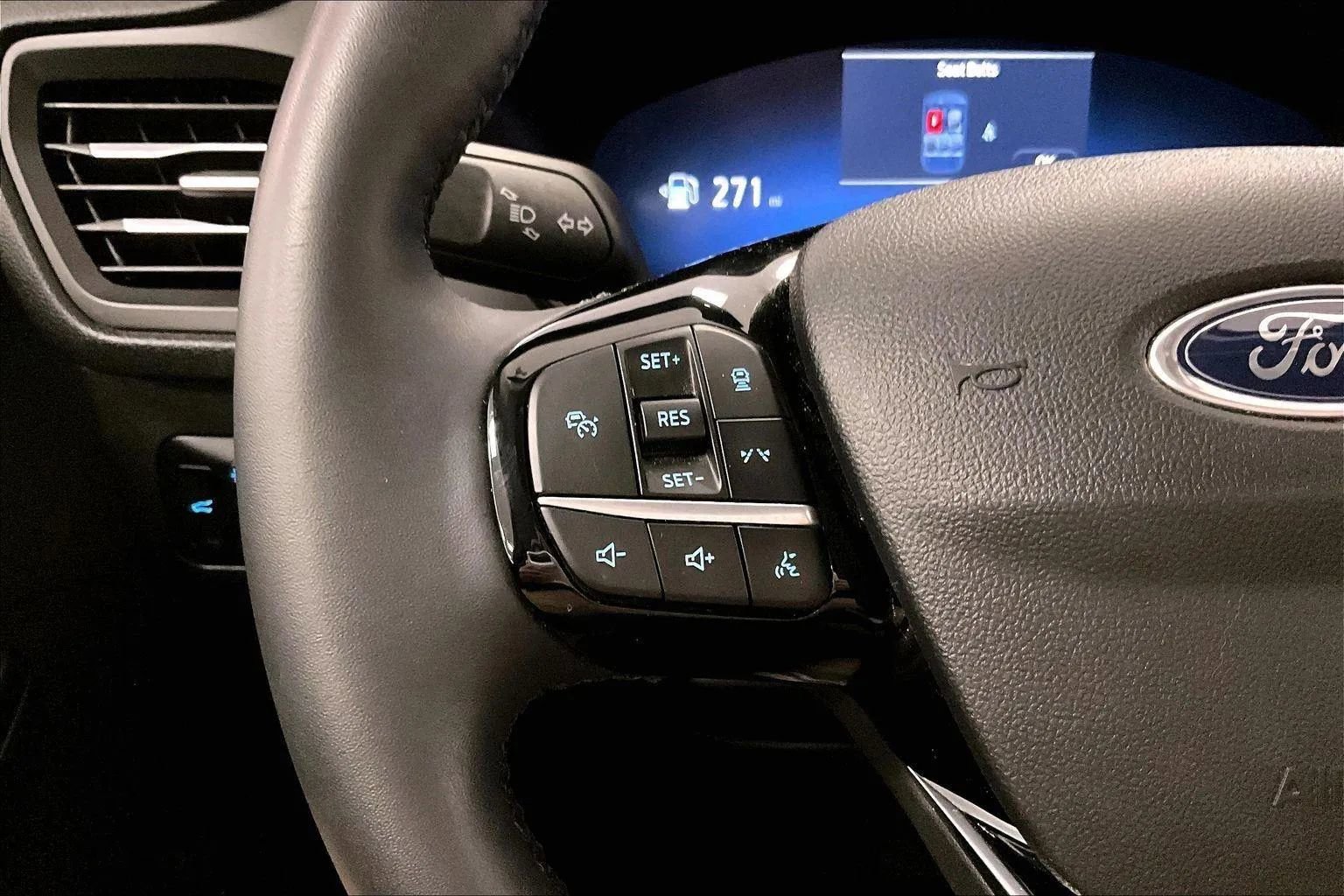 Certified 2024 Ford Escape Active w/ Tech Pack #2 image 17