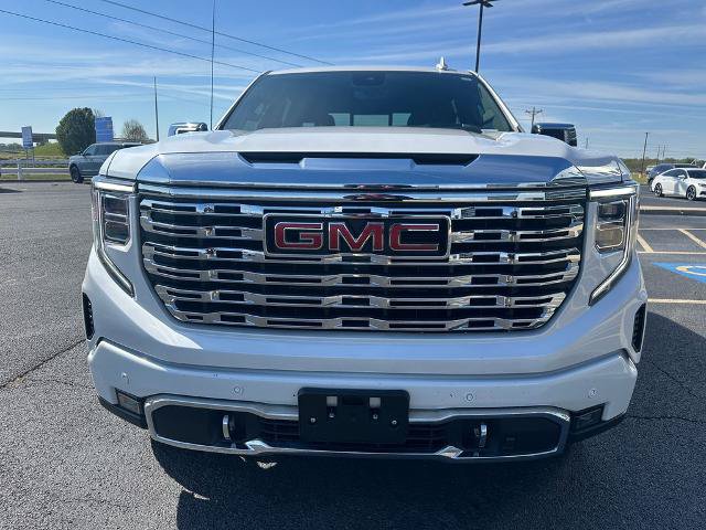 Used 2025 GMC Sierra 1500 Denali w/ Denali Reserve Package AWD/4WD image 3