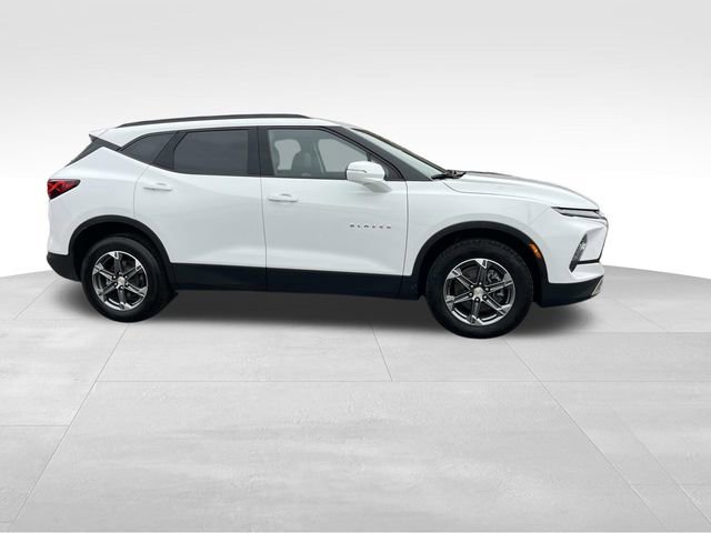 Used 2024 Chevrolet Blazer LT video 2