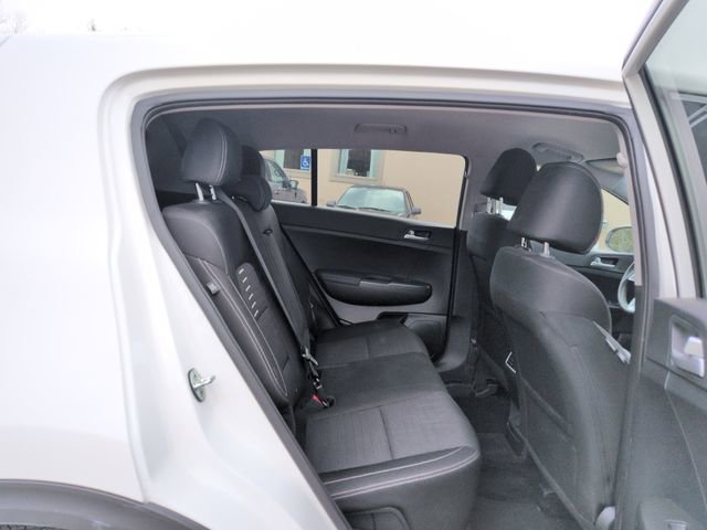 Used 2020 Kia Sportage LX w/ LX Popular Package AWD/4WD image 17