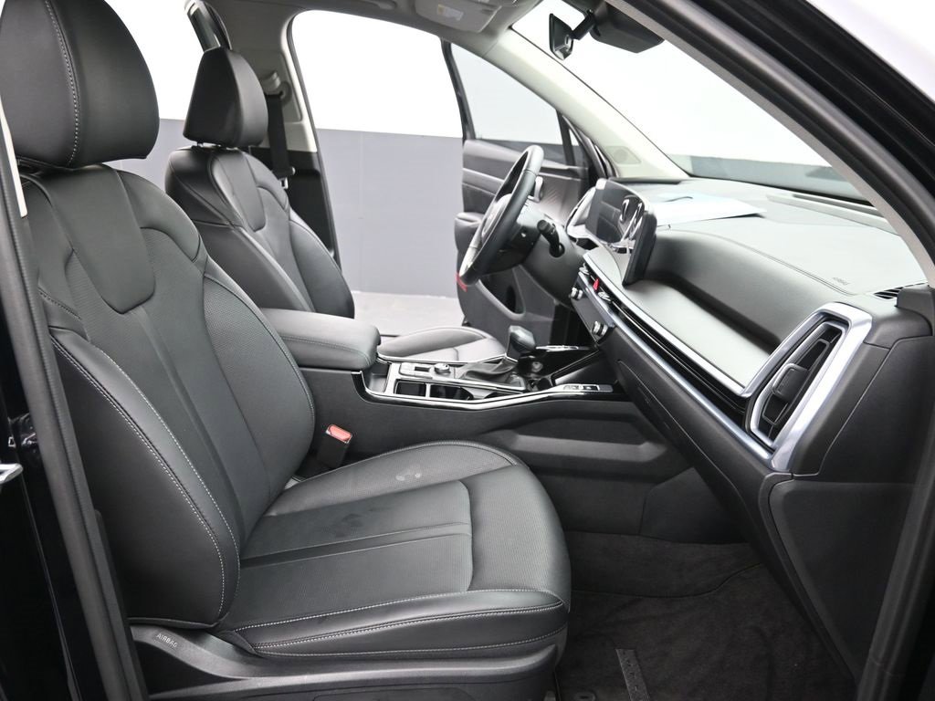Used 2025 Kia Sorento SX image 27