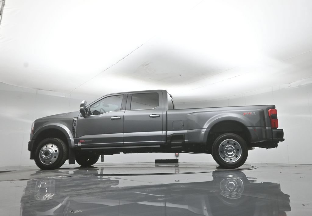 Certified 2023 Ford F450 Platinum w/ FX4 Off-Road Package AWD/4WD image 60