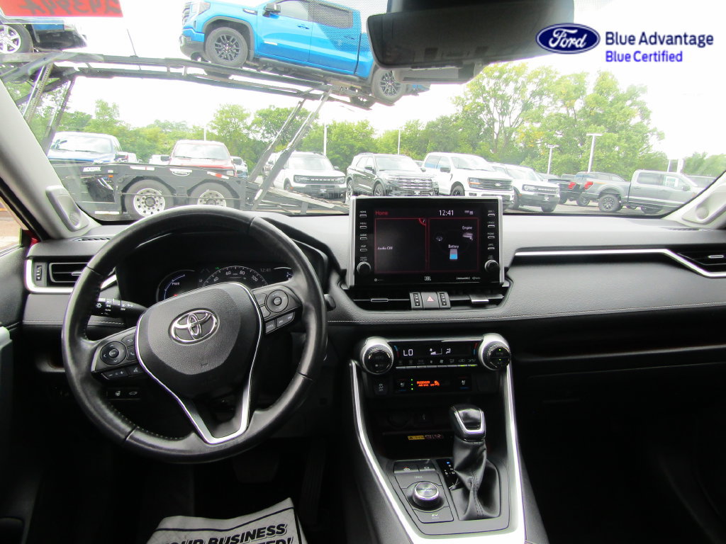 Used 2022 Toyota RAV4 Limited AWD/4WD image 4