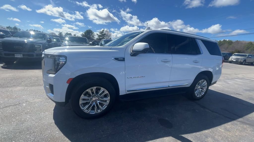 Used 2023 GMC Yukon SLT w/ SLT Luxury Package AWD/4WD image 16