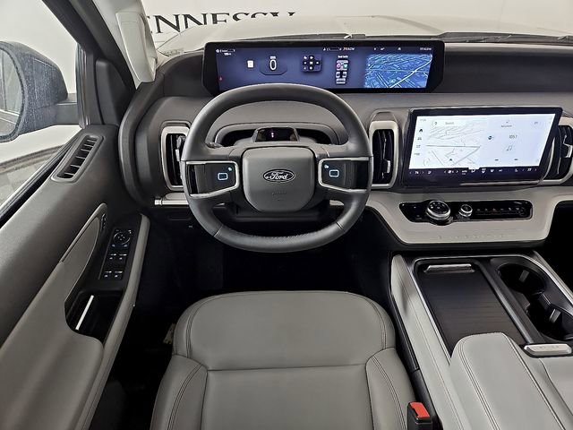 Certified 2025 Ford Expedition Active image 14